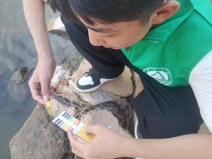 青 山绿水,“河”我守护|黄漫
“河”你守绿实践团筑梦绿色新篇章